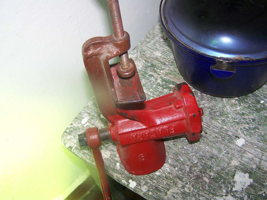 vand masini de tocat carne