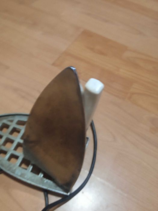 стара българска ютия 1969 г