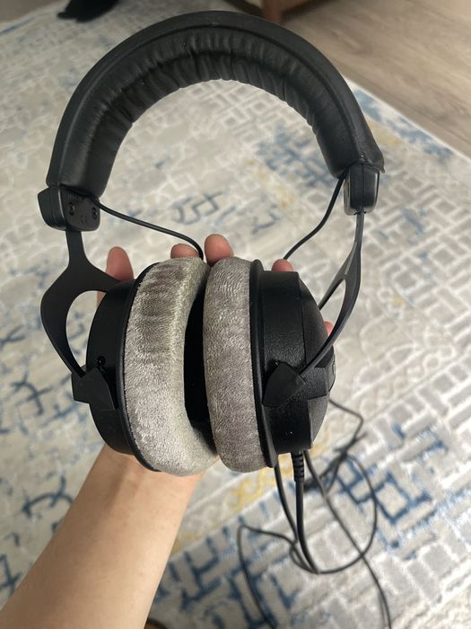 Продам Наушники Beyerdinamic DT 770 Pro (80om)