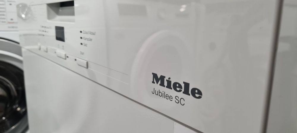 КАТО НОВА Свободностояща  Съдомиялна 60см Miele  14к-та А+++