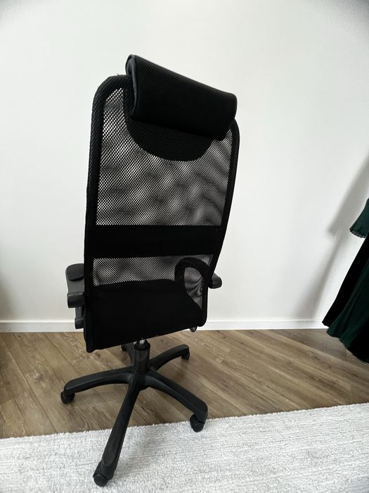 Продается офисное кресло (компьютерное)