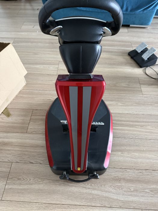 Volan gaming vând tot ce se vede în imagine