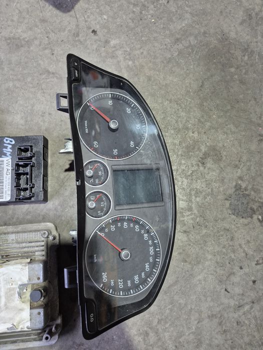 Kit pornire vw golf 5 2.0 tdi cutie automata cod motor BMM an 2009