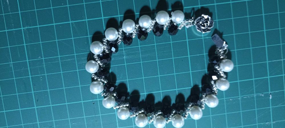 Украшения из бисера