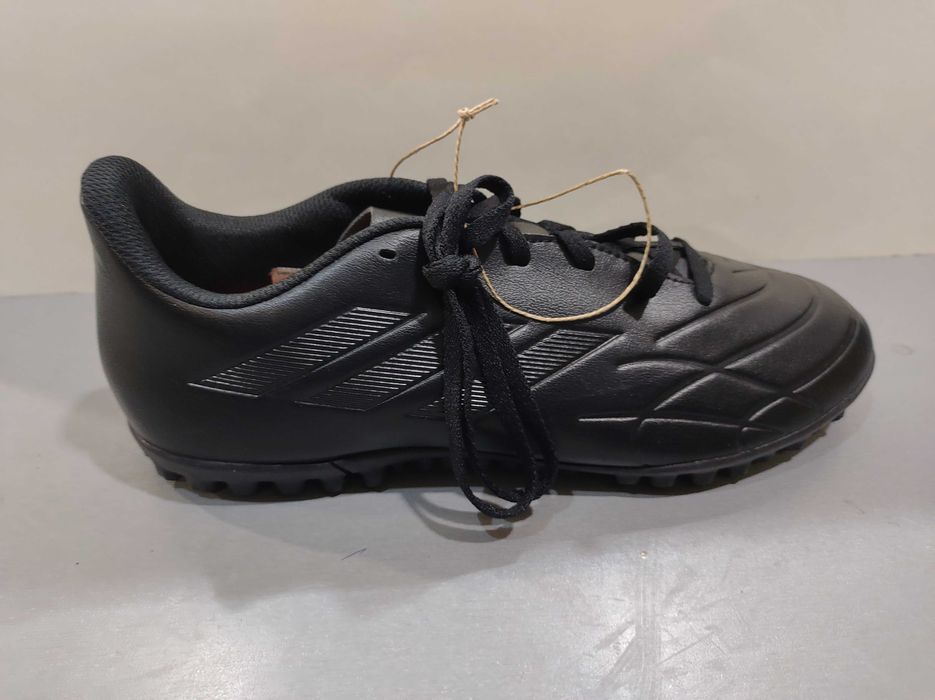 Adidas N42,5/27sm.Футболни стоножки.Нови.Оригинал.