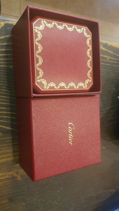Кутия Cartier за пръстен бижу
