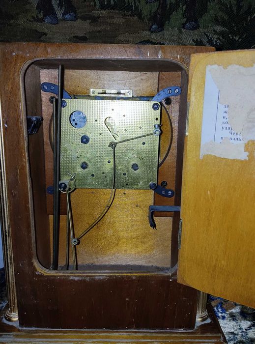 Винтажные мех.часы Владимирские колонны, 50-е г.ХХ века.На ходу с боем