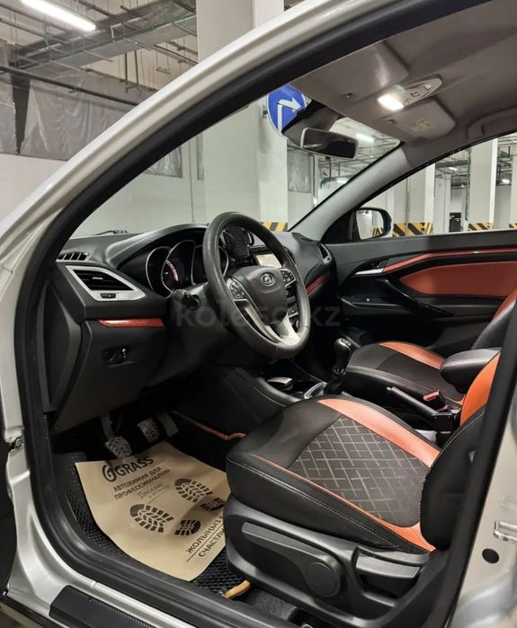 Продам веста кросс  читайте описание