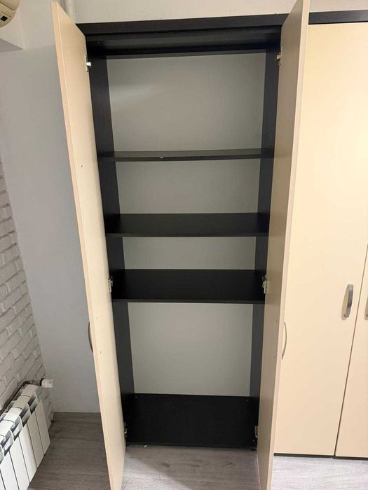 Sifonier / Dressing / Dulap si Masa de sticla plus scaune