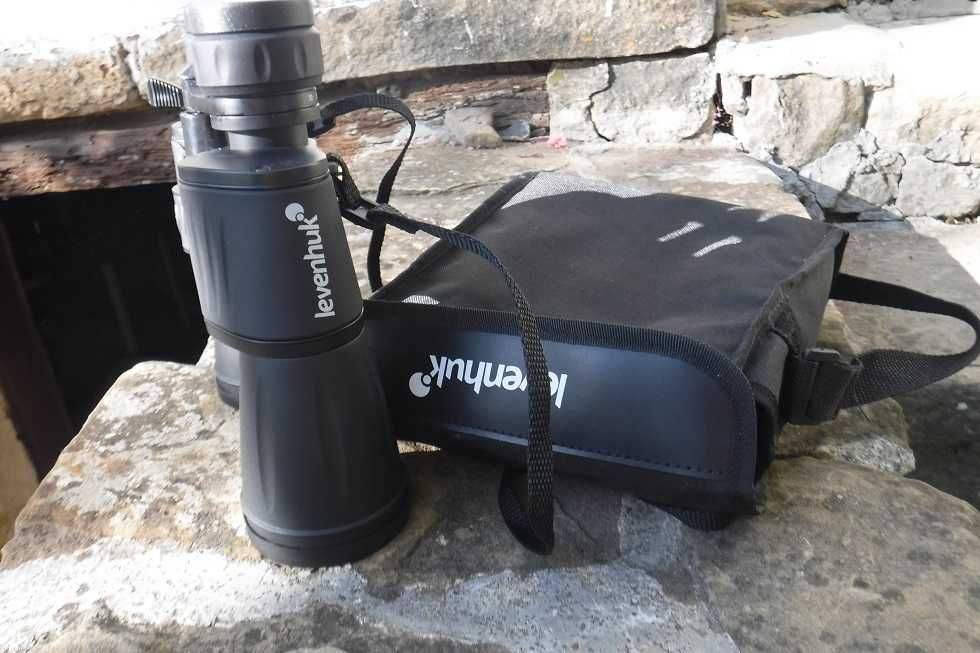 Бинокъл Levenhuk Atom 10–30x50