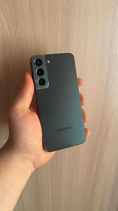 Samsung S22  256гб 5G