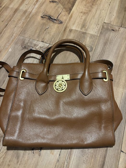 Guess luxe чанта