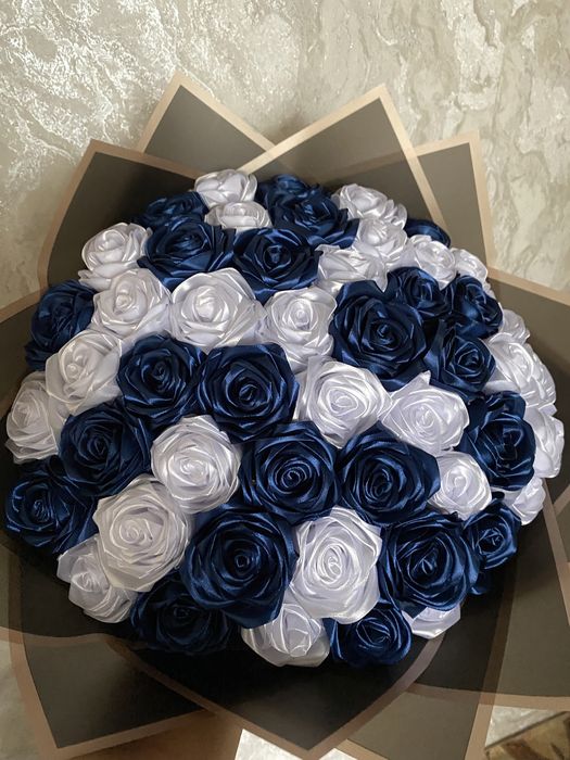 Букет из атласных лент