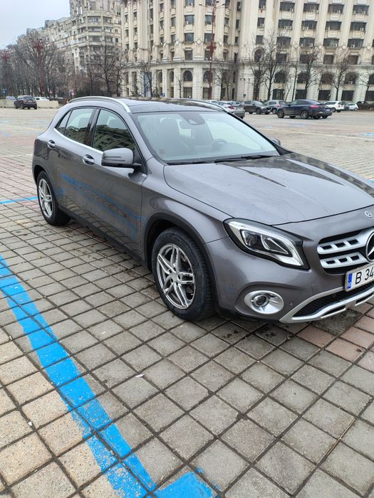 Mercedes-Benz GLA 220 d/4Matic
