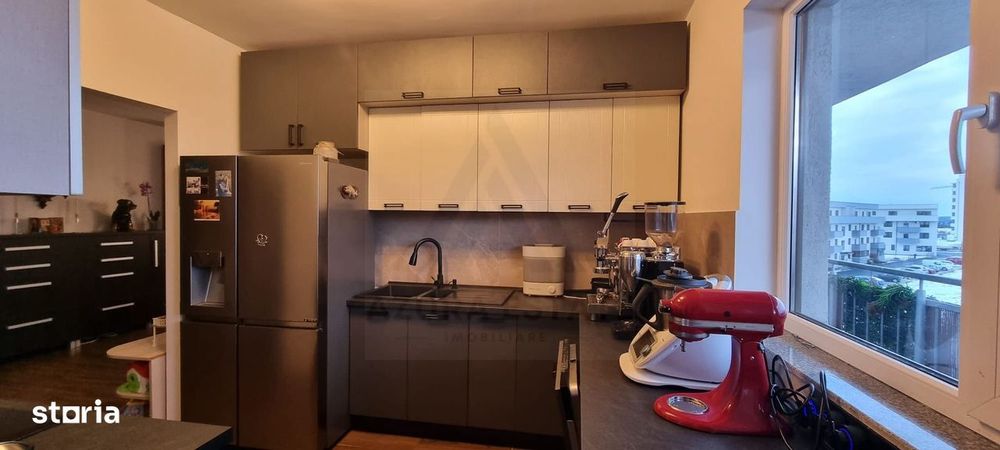 Apartament 3 camere decomandat 93 mp + terasă  zona Piața Rahovei