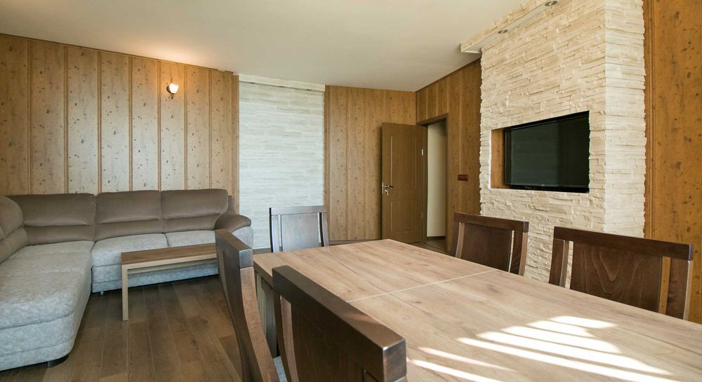 Дава се под наем Тристаен апартамент в Варна, Морска градина - 100 кв.м за 509.49 € - Снимка #2