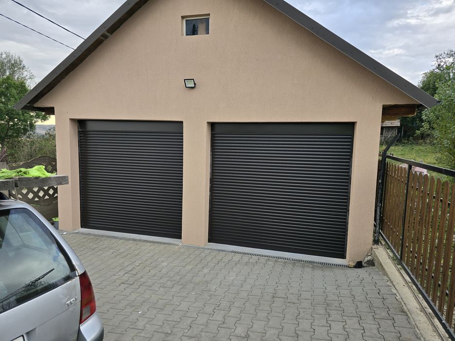 Usa garaj rulou din aluminiu