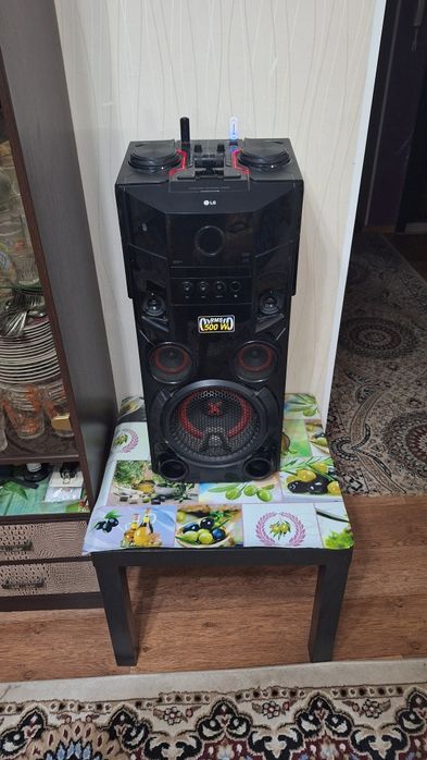 Музыкальный центр LG