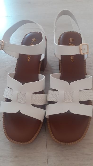 Сандали на платформа с висок ток - 40 номер