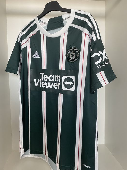 Manchester United 23/24 Away Екип