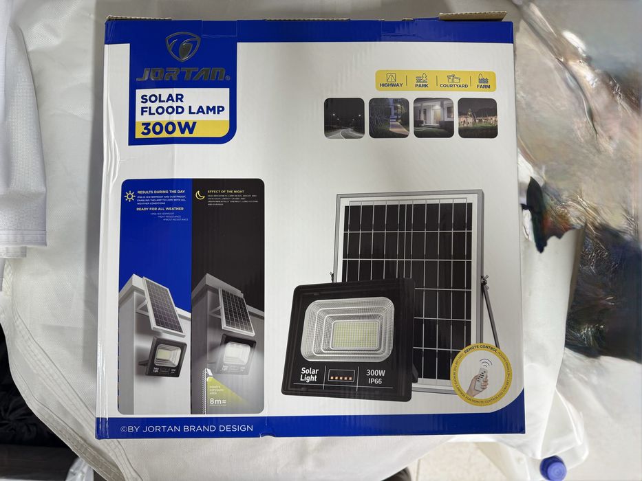 Proiector Solar 300 W Jortan IP 66 Casa Gradina Pescuit Rulota