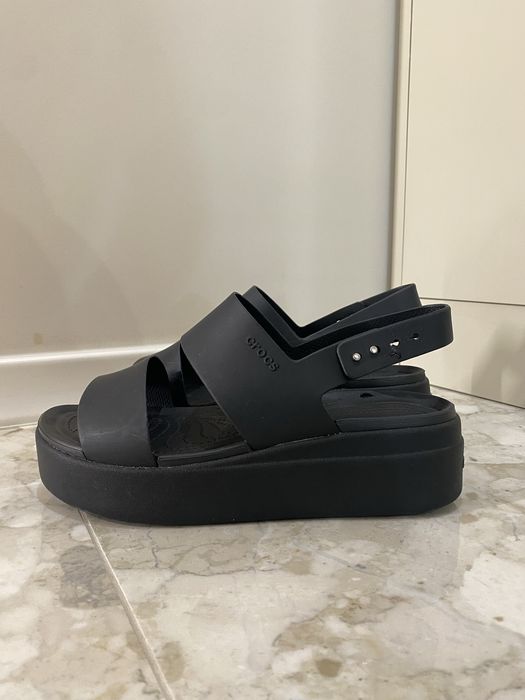 Чисто нови сандали Crocs, Skechers
