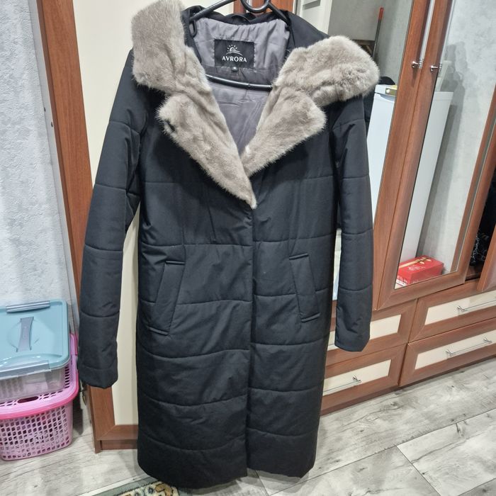 Продам  пуховик  зима