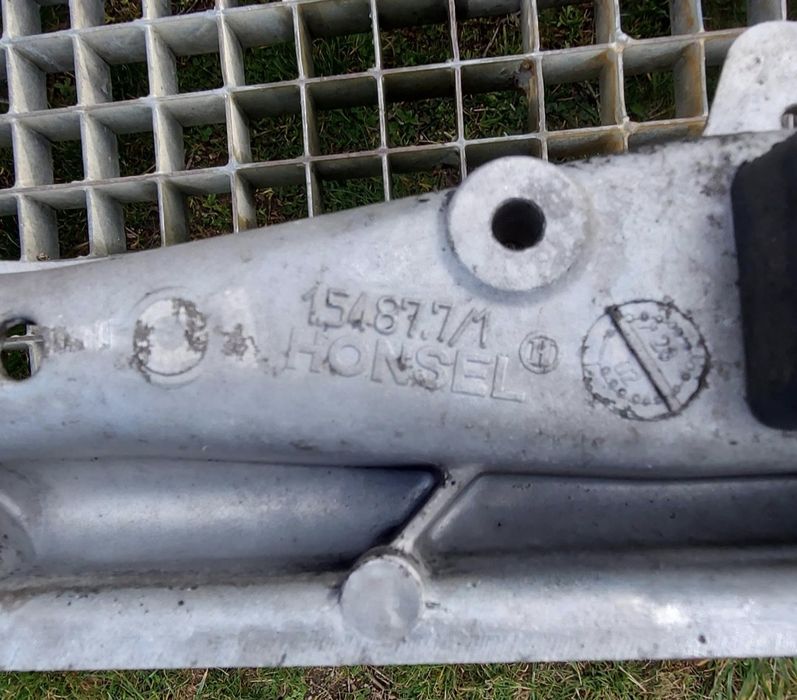 Преден мост мерцедед W203 2.2CDI