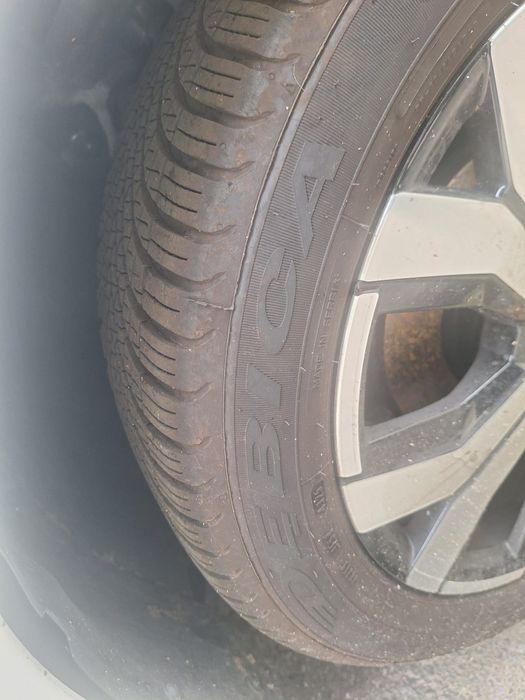 Vând Logan 3 2024 full, 63000km