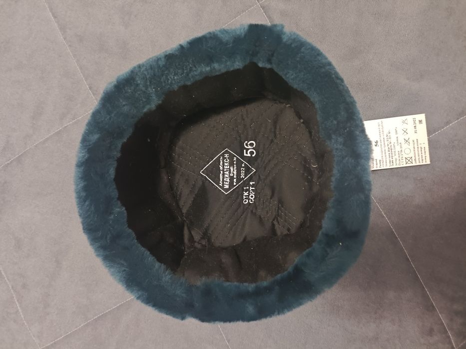 Зимняя шапка новая