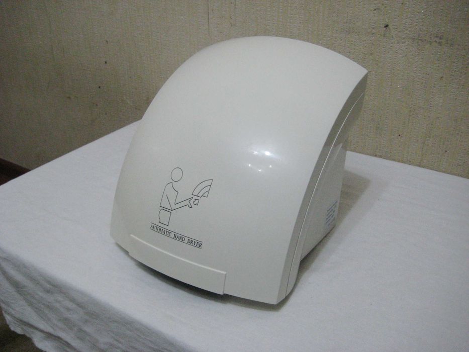 Сушилка фен для рук идеальном рабочим почти новым состоянии!