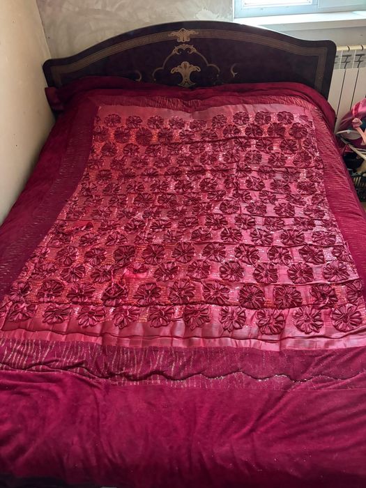 Спальный гарнитур