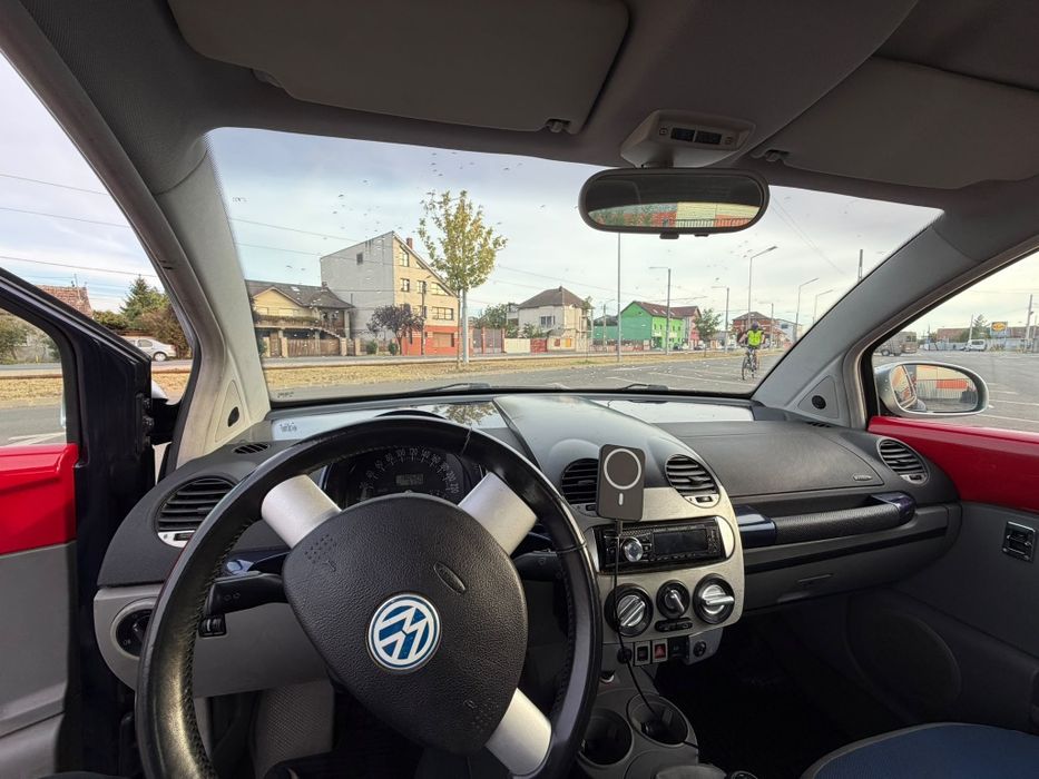 VOLKSWAGEN New Beetle 2003 — imagine 4