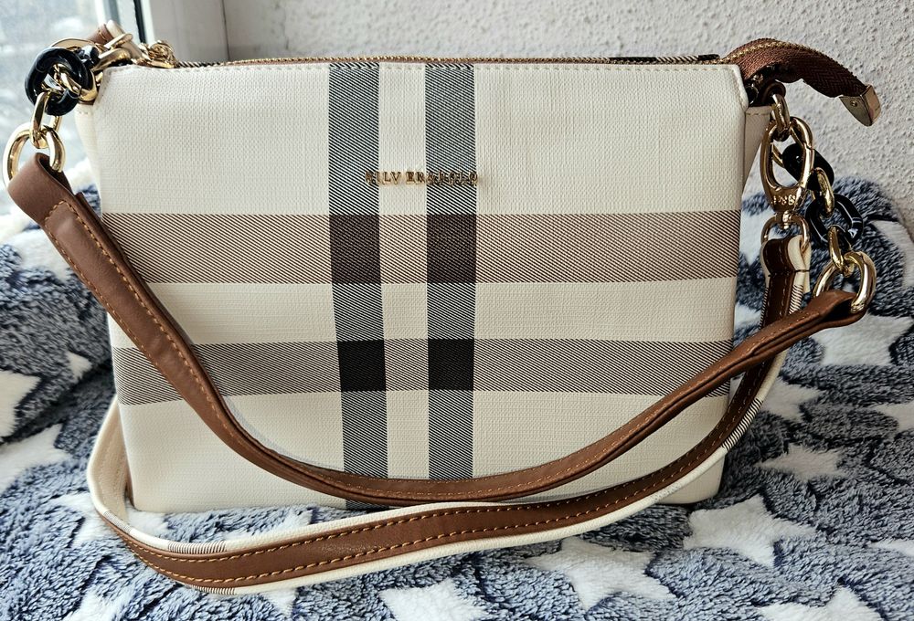 Дамска кожена чанта Silver&Polo.Нова.35лв.