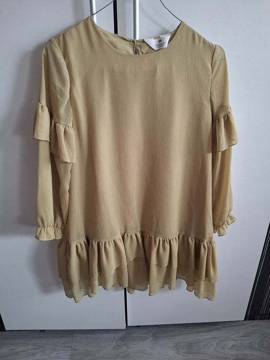 Нежна,ефирно рокля HM