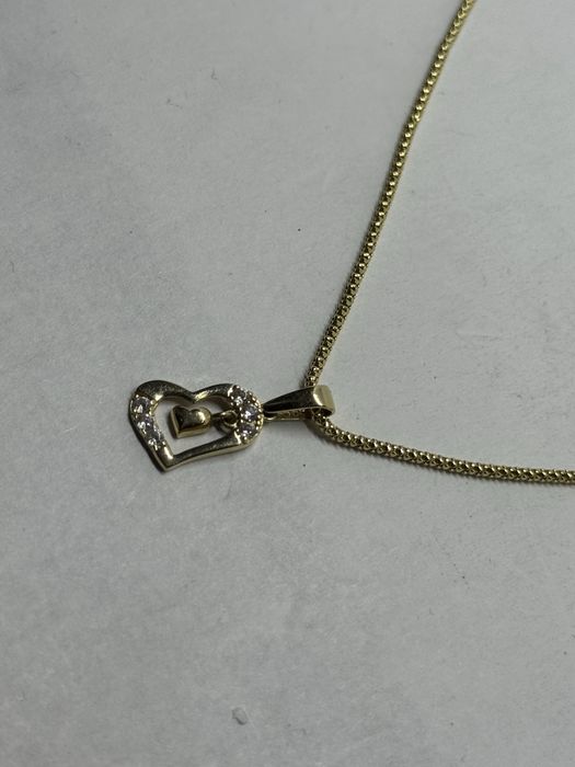 златен дамски синджир със висулка сърце 3.38гр 14к 585