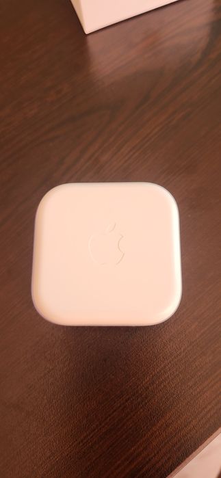 Оригинални слушалки "Apple".