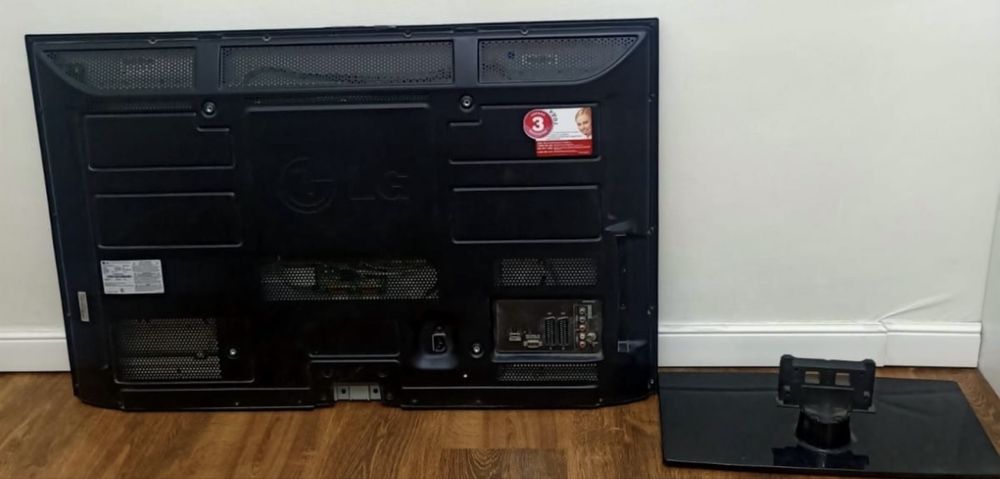 Срочно б/у телевизор