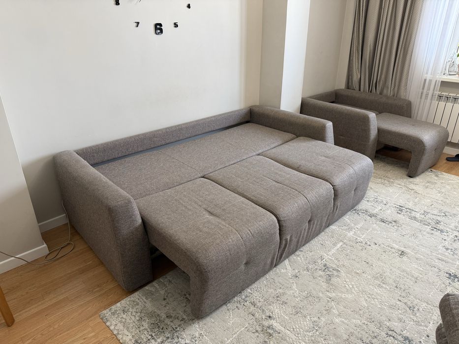 Продается комплект б/у мягкой мебели