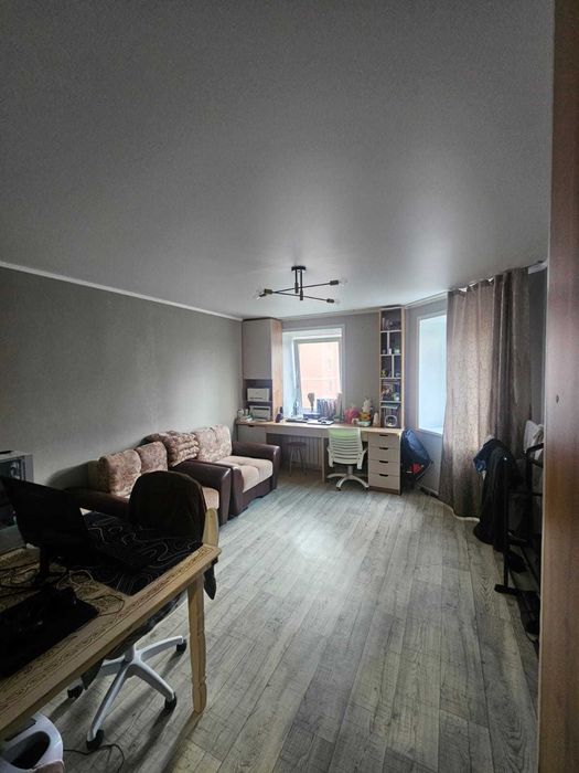 Продам 2 комнатную квартиру