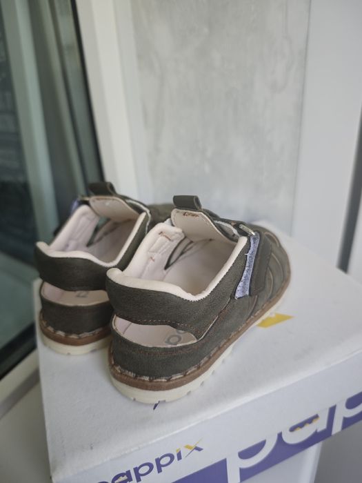 Продам Детский сандали