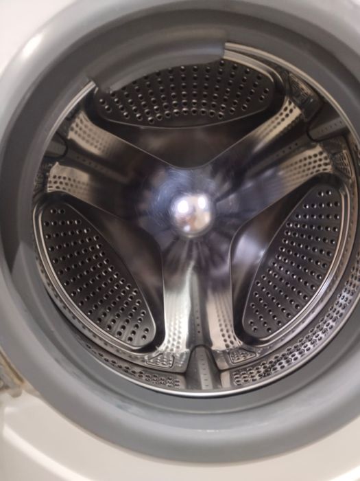 Продам стиральную машинку