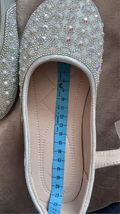 Нарядные туфли сандали