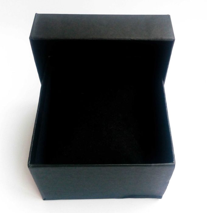 КУТИИ за ЧАСОВНИЦИ АКСЕСОАРИ и БИЖУТА. Универсална Кутия за Часовник