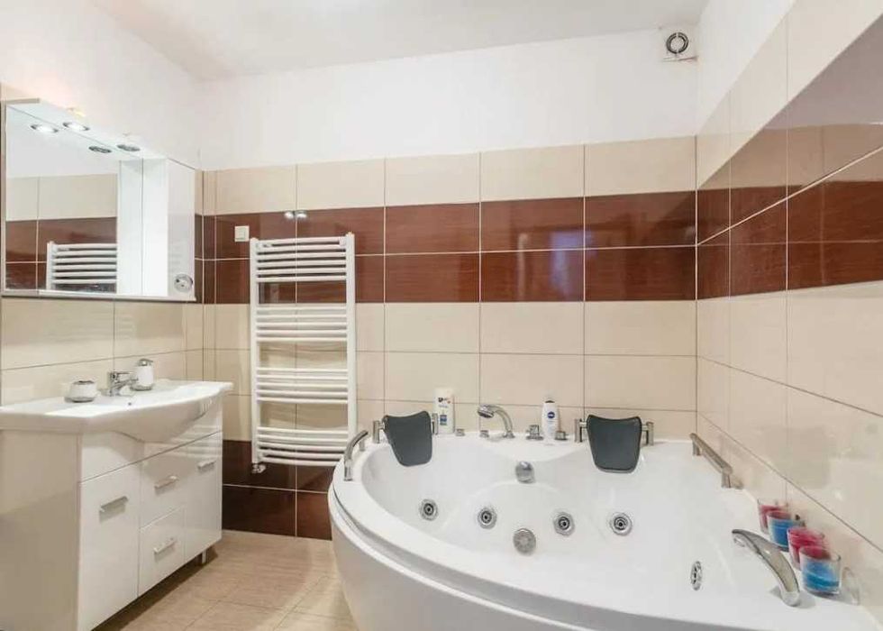 Дава се под наем Двустаен апартамент в Пловдив, Тракия - 65 кв.м за 265.2 € - Снимка #2