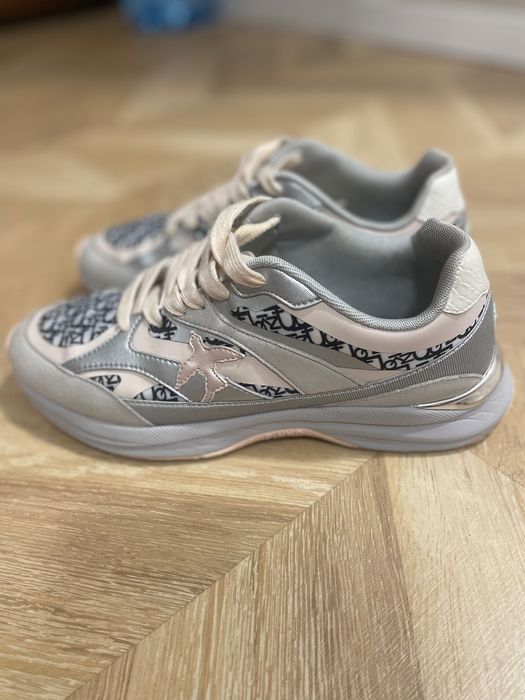 Маратонки Pinko 37 размер