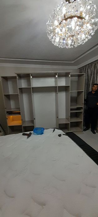 Mebelshik.Razborka zborka mebeli.Mebil sochib yigamiz.Pereyezd kvartir