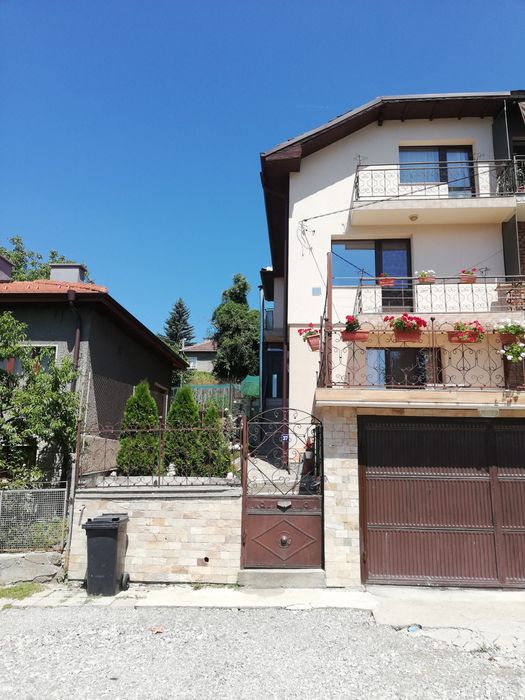 Продава се Къща в Перник, Ралица - 142 кв.м за 1257 €/кв.м - Снимка #16