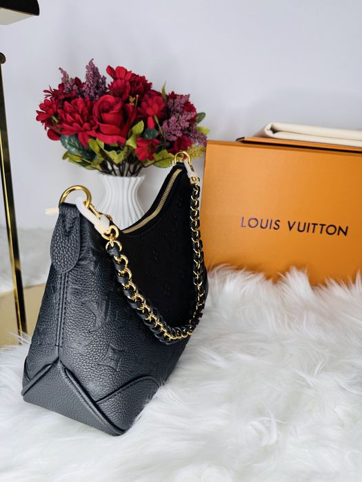 Geanta Louis Vuitton-piele 100% naturala, prezentare completa