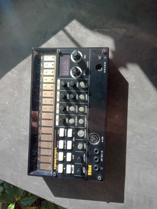 Korg Volca Beats Drum Machine